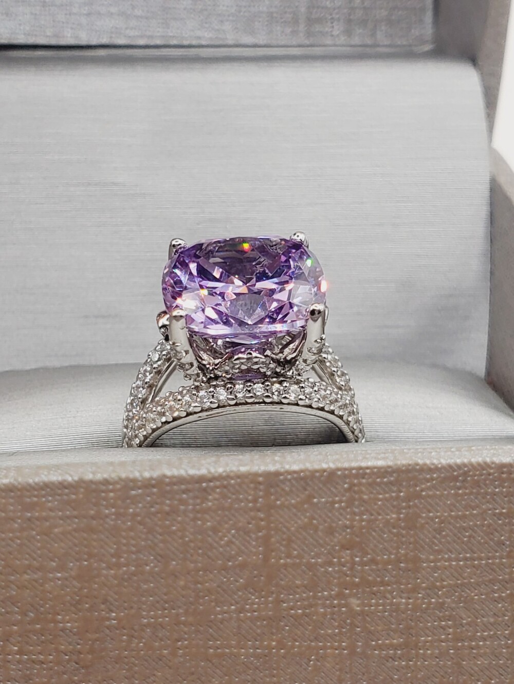 9.5 Carat Lavendar Cushion Cut Solitaire Ring - Rhodium Over 925 Sterling Silver - Picture 2 of 11